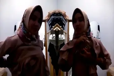 Bokep Indo Guru Jilbab Coklat Remas Toket Gede